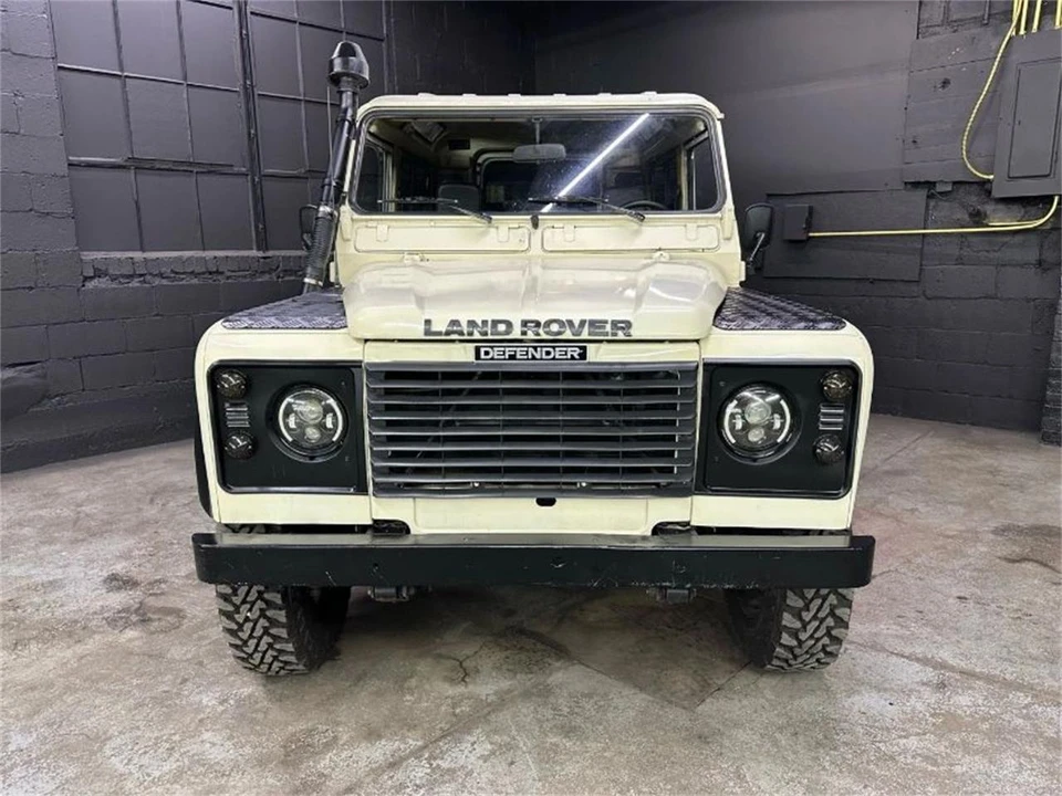 1989 Land Rover Defender - Image 2 of 10