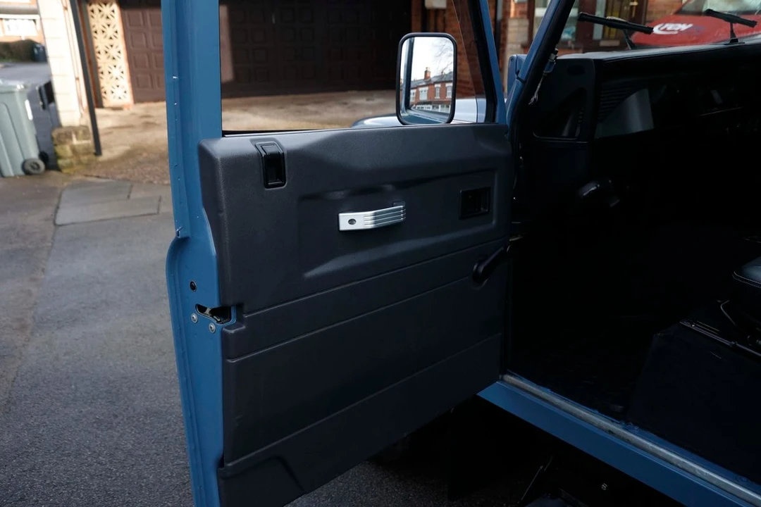 1989 Land Rover Defender 90 - Image 24 of 31