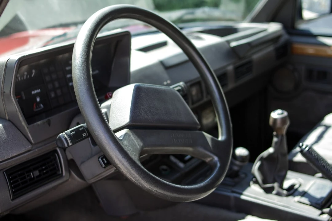 1989 Land Rover Range Rover Classic - Image 9 of 30