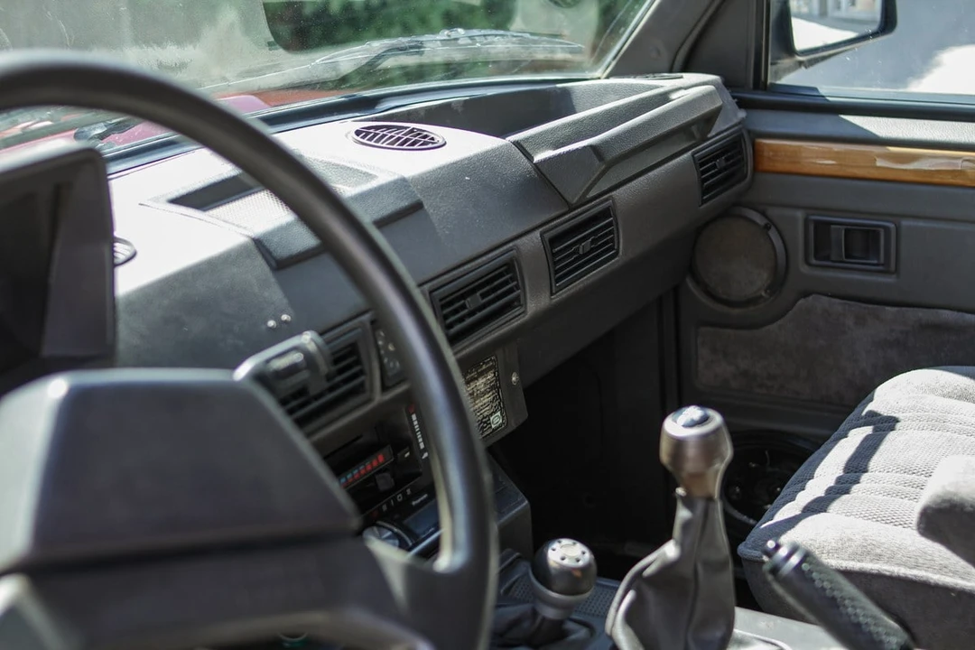 1989 Land Rover Range Rover Classic - Image 11 of 30