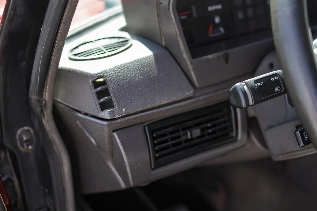 1989 Land Rover Range Rover Classic - Image 12 of 30