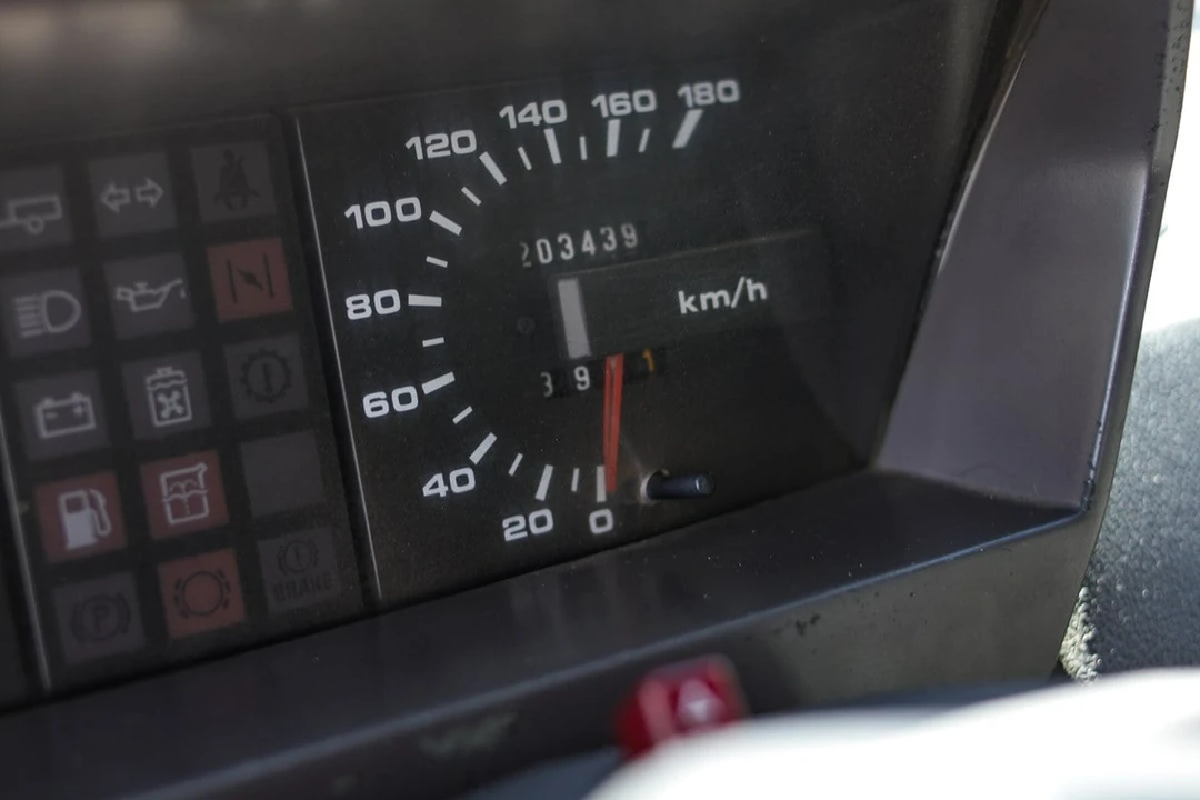 1989 Land Rover Range Rover Classic - Image 13 of 30