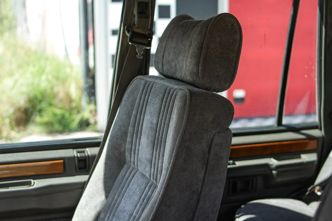 1989 Land Rover Range Rover Classic - Image 15 of 30