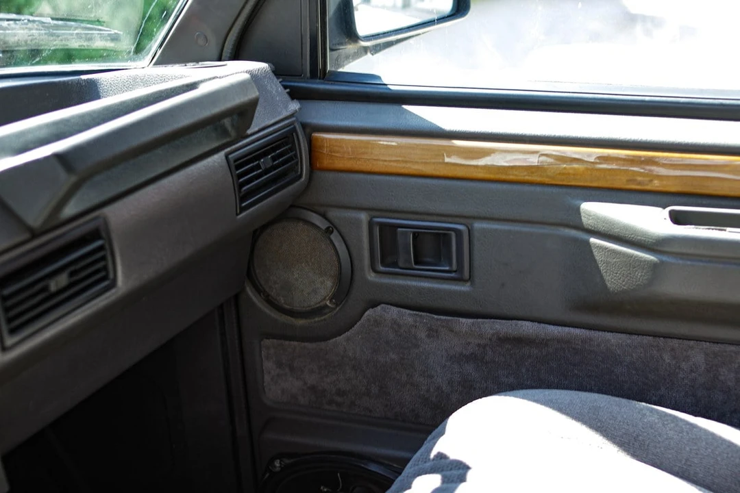 1989 Land Rover Range Rover Classic - Image 28 of 30