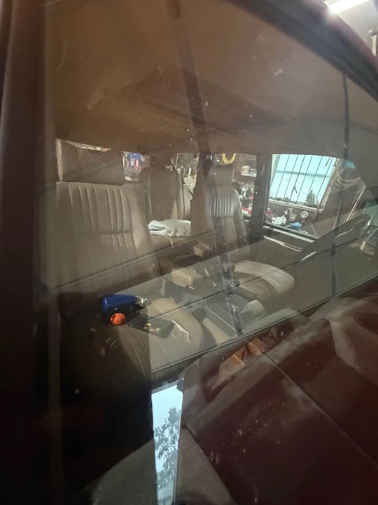 1989 Land Rover Range Rover Classic - Image 2 of 2