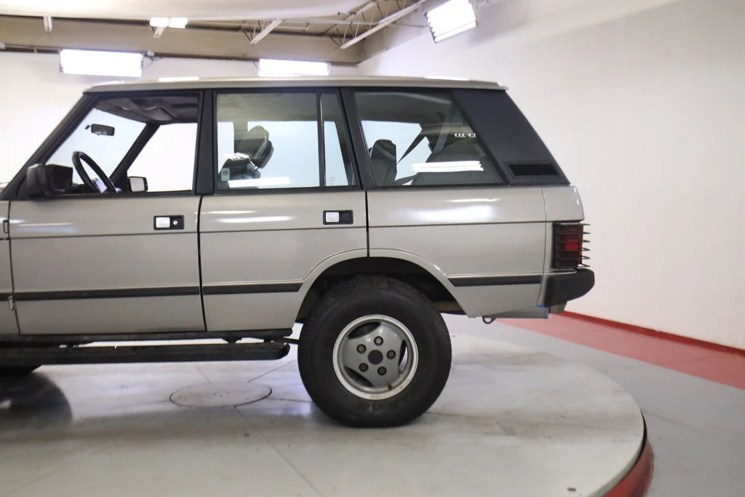 1989 Land Rover Range Rover Classic - Image 10 of 12