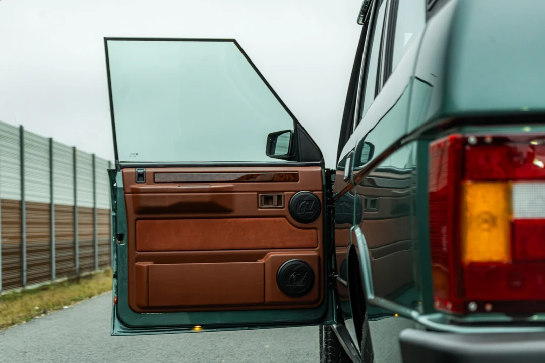 1989 Land Rover Range Rover Classic - Image 18 of 31