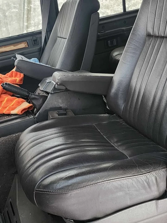 1989 Land Rover Range Rover Classic - Image 10 of 15