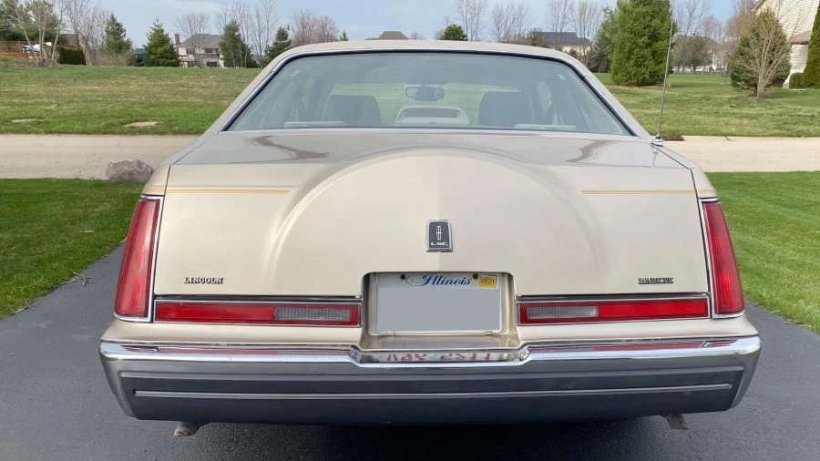 1989 Lincoln Continental Mark VII - Image 9 of 12
