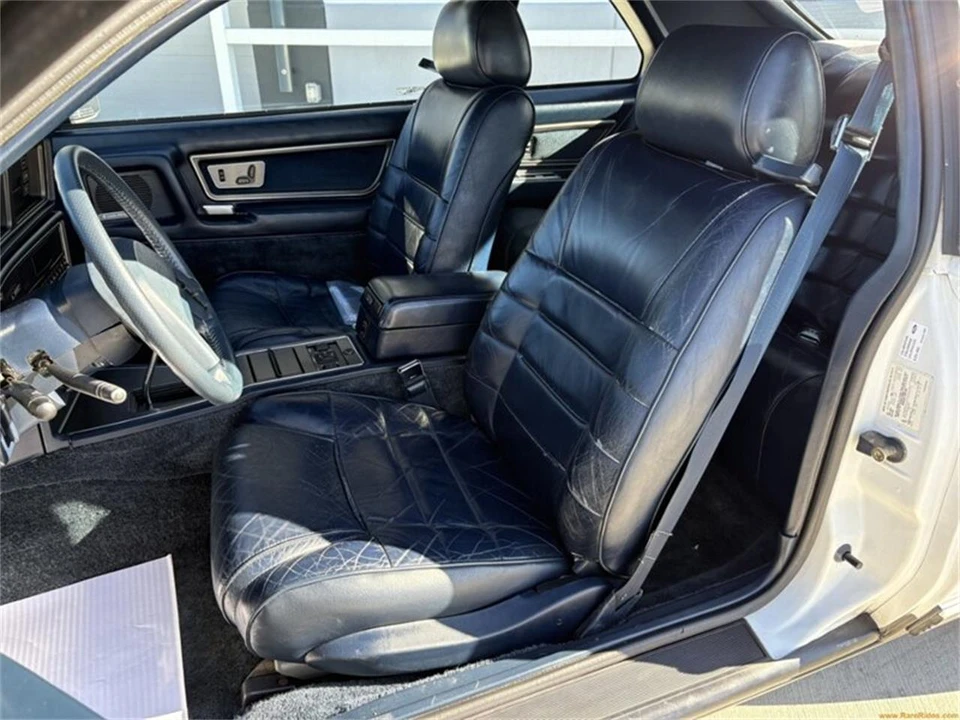 1989 Lincoln Continental Mark VII - Image 5 of 31