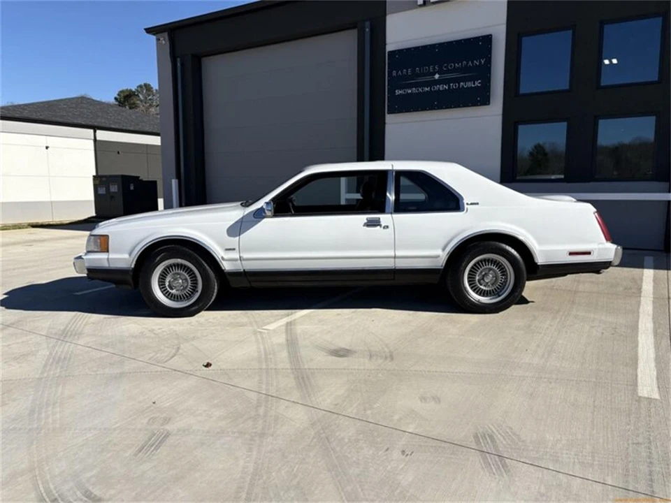 1989 Lincoln Continental Mark VII - Image 13 of 31