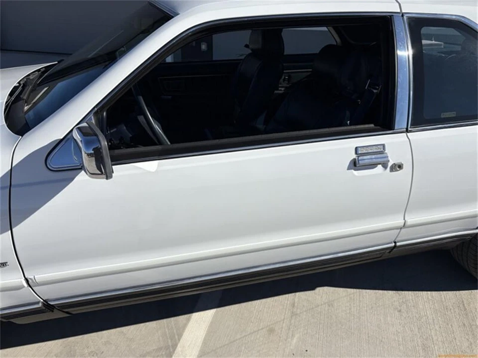 1989 Lincoln Continental Mark VII - Image 11 of 31