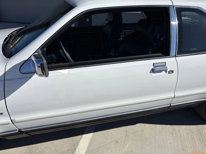 1989 Lincoln Continental Mark VII - Image 11 of 21