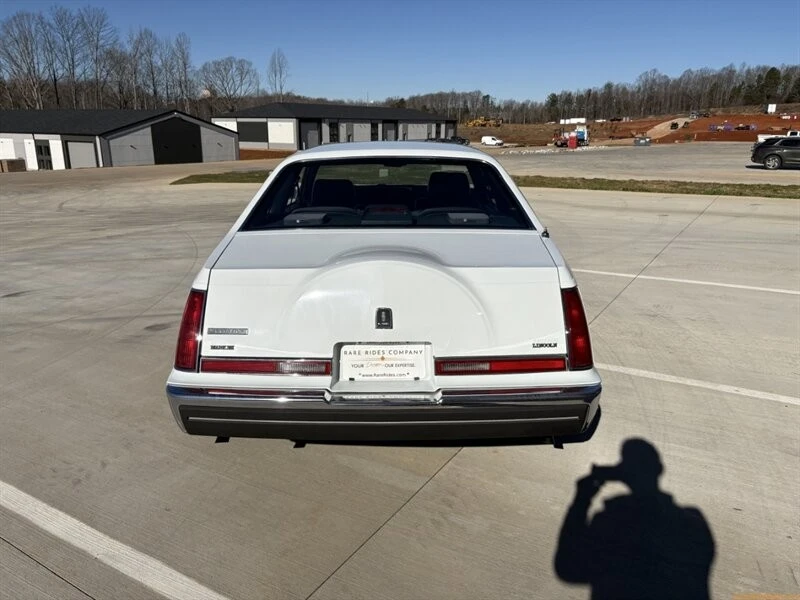 1989 Lincoln Continental Mark VII - Image 14 of 31