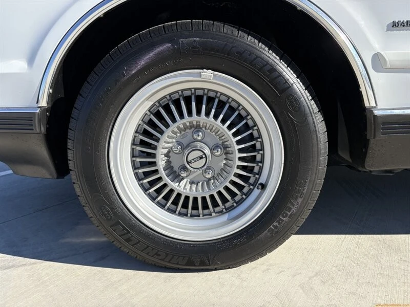 1989 Lincoln Continental Mark VII - Image 31 of 31