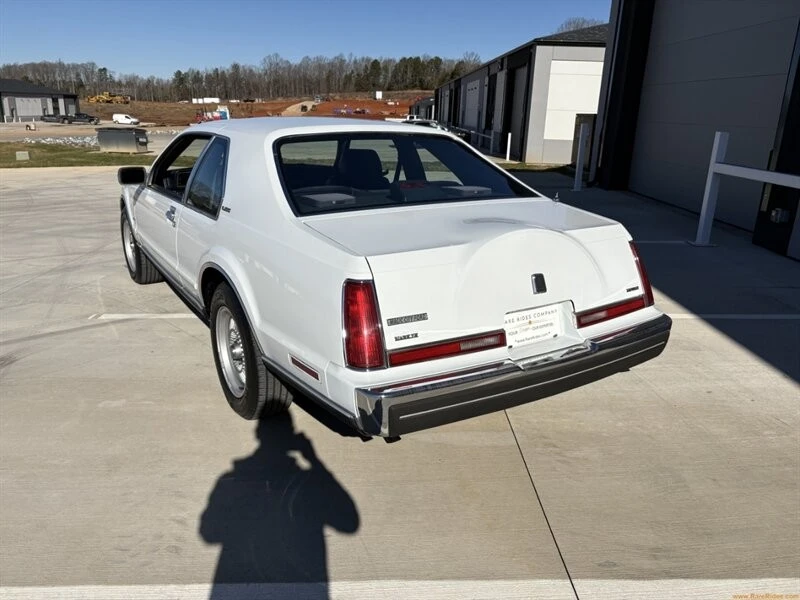 1989 Lincoln Continental Mark VII - Image 3 of 21
