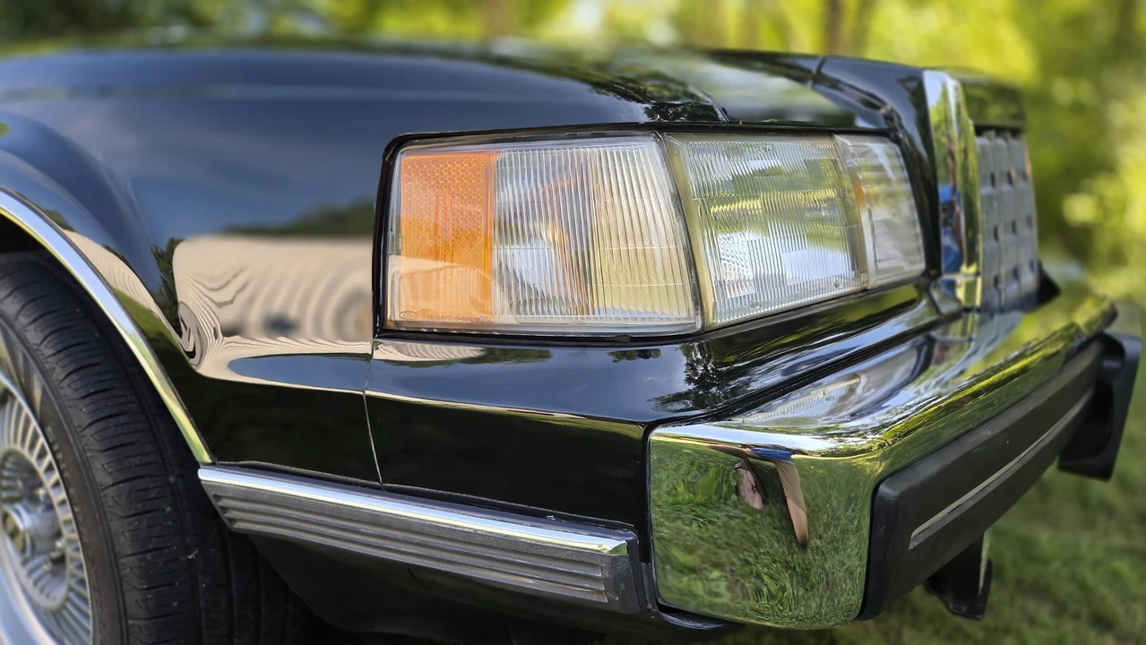 1989 Lincoln Continental Mark VII - Image 27 of 31