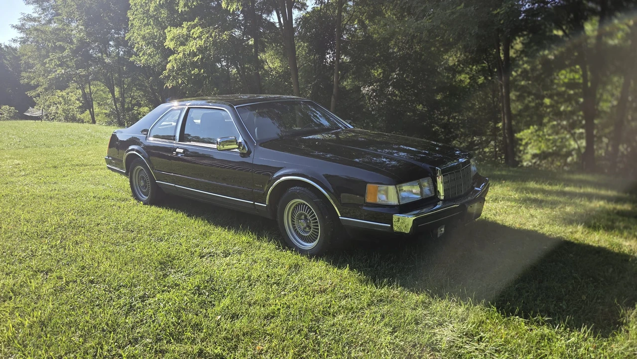 1989 Lincoln Continental Mark VII - Image 5 of 31