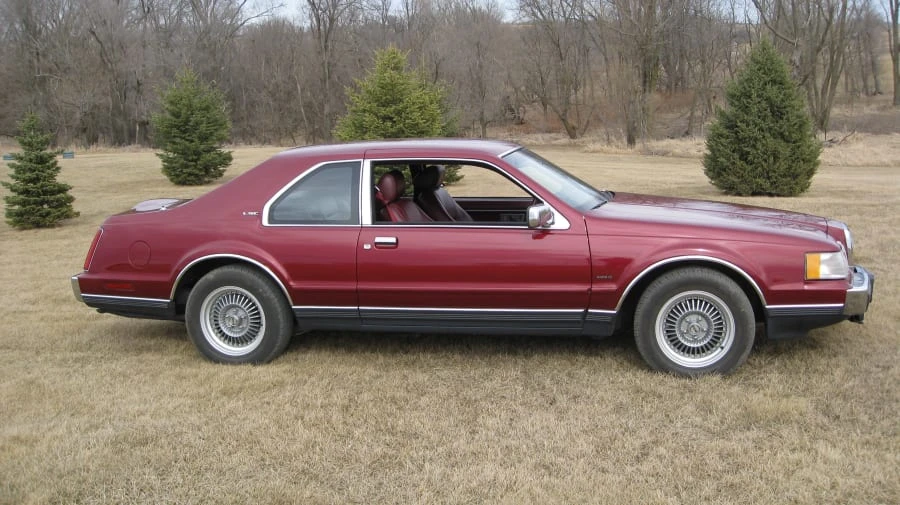 1989 Lincoln Continental Mark VII - Image 2 of 7