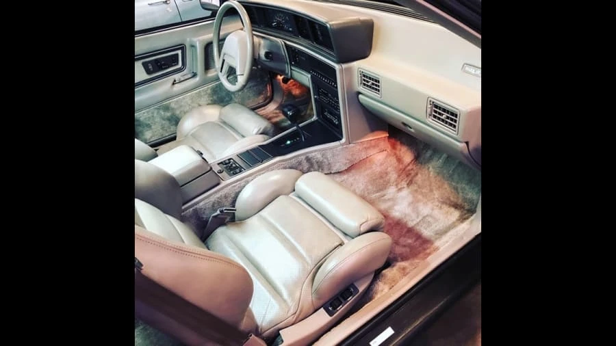 1989 Lincoln Continental Mark VII - Image 4 of 11