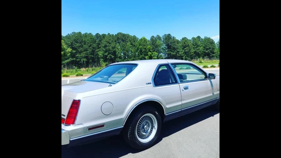 1989 Lincoln Continental Mark VII - Image 8 of 11