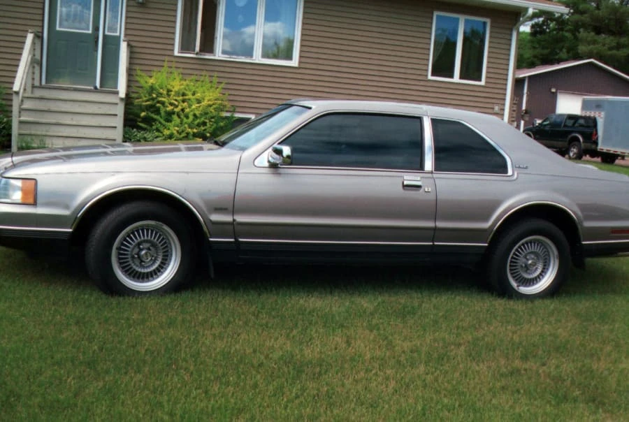 1989 Lincoln Continental Mark VII - Image 2 of 4