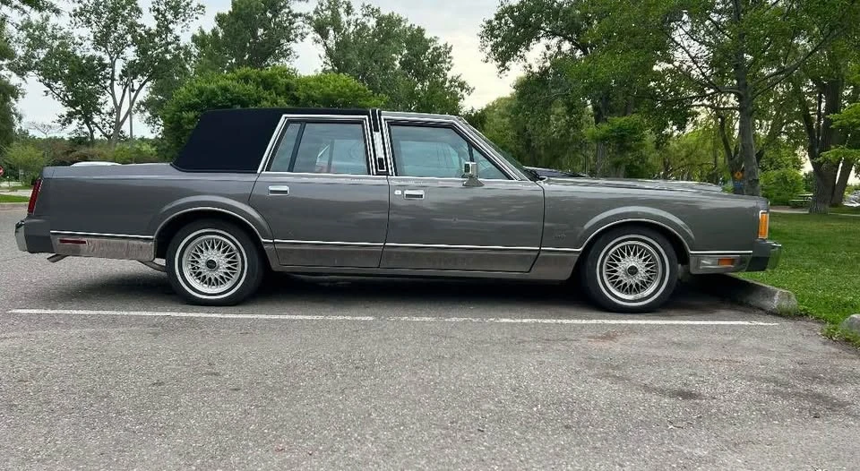 1989 Lincoln Town Car - Image 3 of 5
