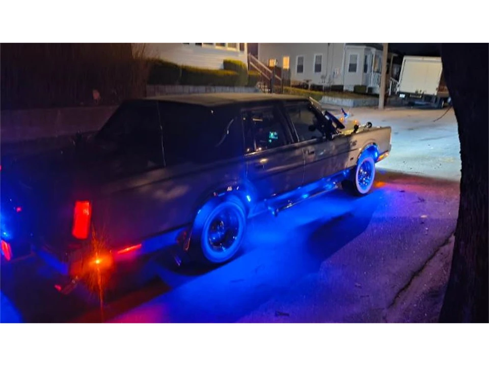 1989 Lincoln Town Car - Image 6 of 11