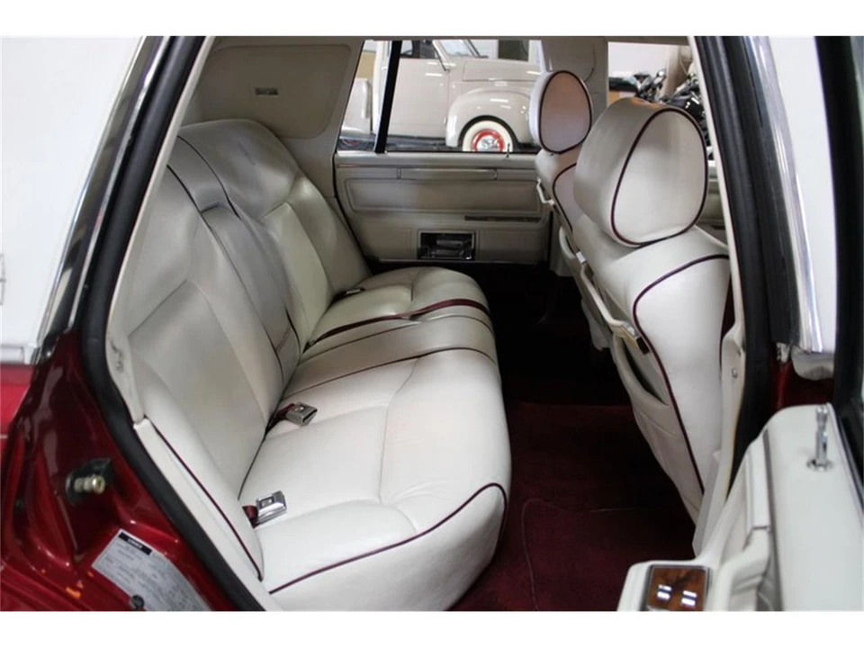 1989 Lincoln Town Car - Image 31 of 31