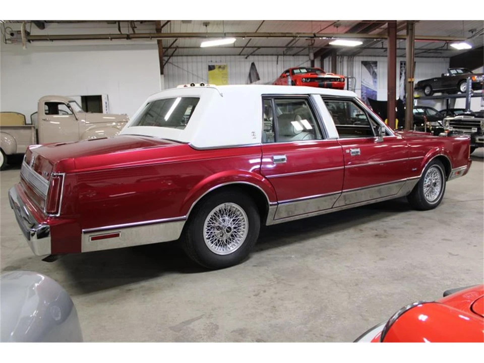 1989 Lincoln Town Car - Image 6 of 31