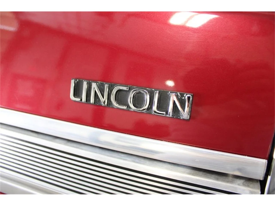 1989 Lincoln Town Car - Image 21 of 31
