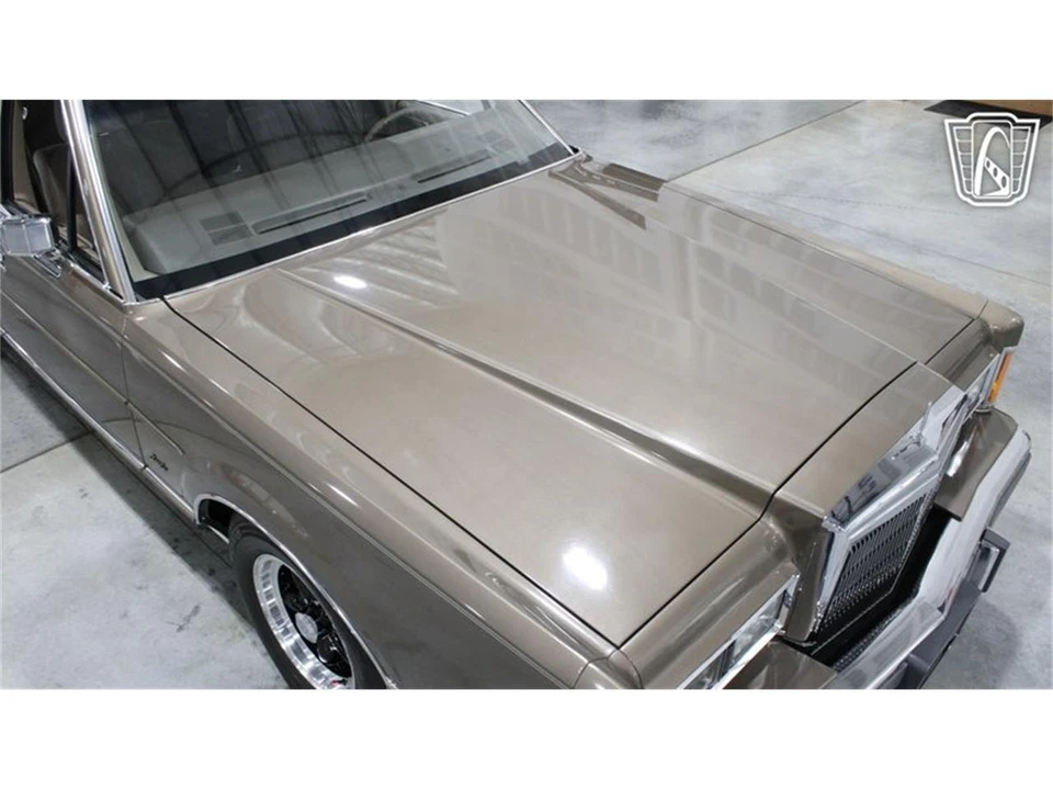 1989 Lincoln Town Car - Image 29 of 31