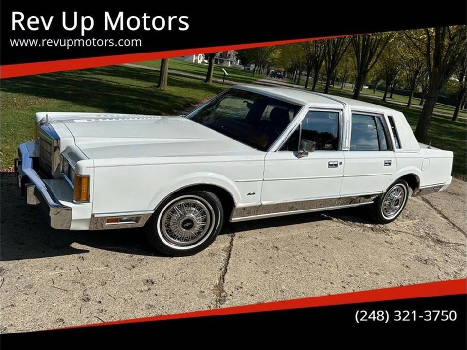 1989 Lincoln Town Car - Image 25 of 31