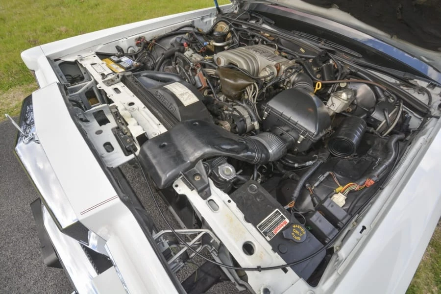 1989 Lincoln Town Car - Image 8 of 12