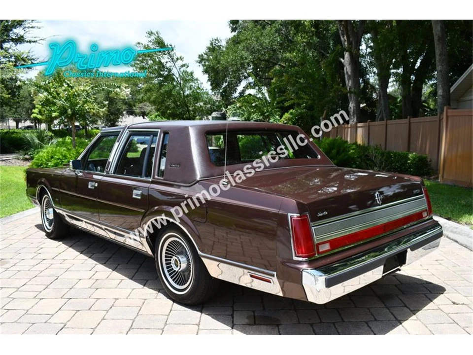 1989 Lincoln Town Car - Image 29 of 31