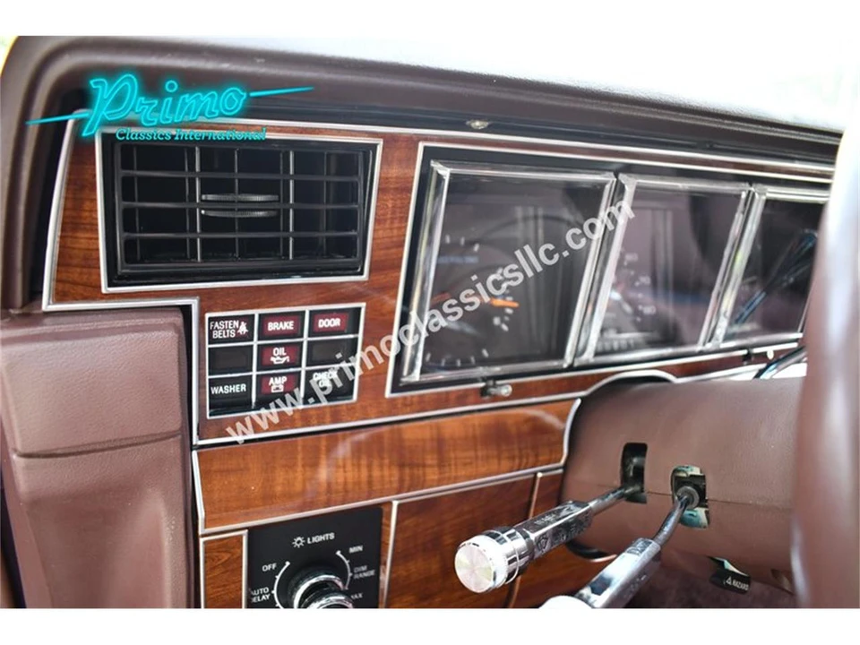 1989 Lincoln Town Car - Image 15 of 31