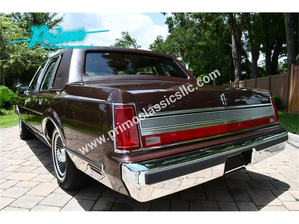 1989 Lincoln Town Car - Image 5 of 31