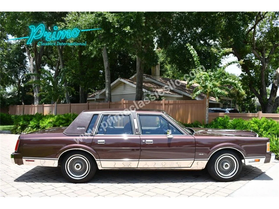 1989 Lincoln Town Car - Image 4 of 31