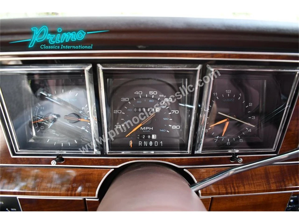 1989 Lincoln Town Car - Image 16 of 31