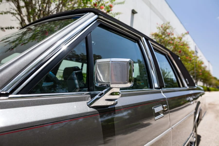 1989 Lincoln Town Car - Image 11 of 12