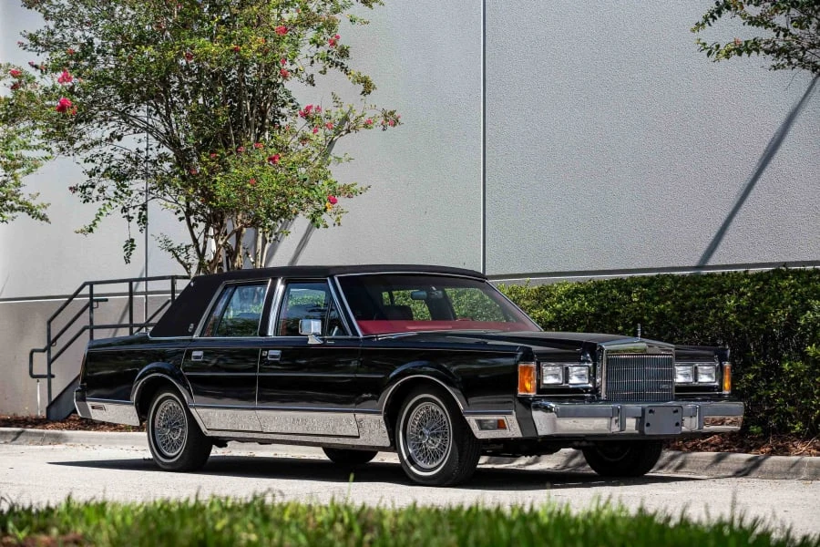 1989 Lincoln Town Car - Image 12 of 12
