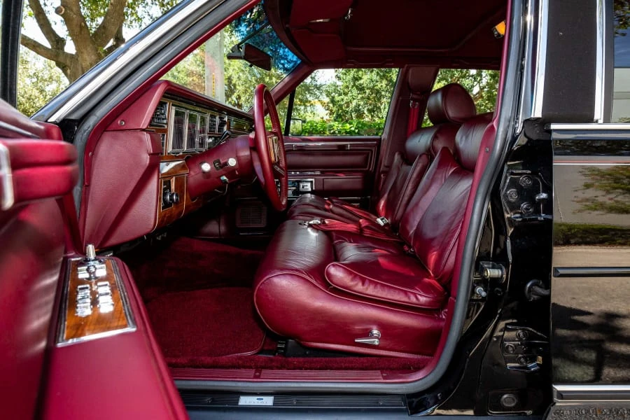 1989 Lincoln Town Car - Image 4 of 12