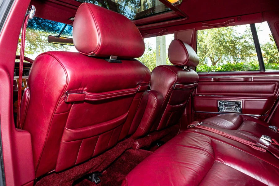 1989 Lincoln Town Car - Image 6 of 12
