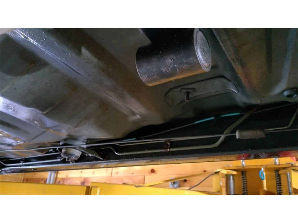 1989 Lincoln Town Car - Image 14 of 30