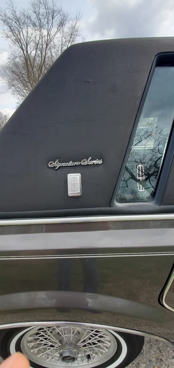 1989 Lincoln Town Car - Image 10 of 21