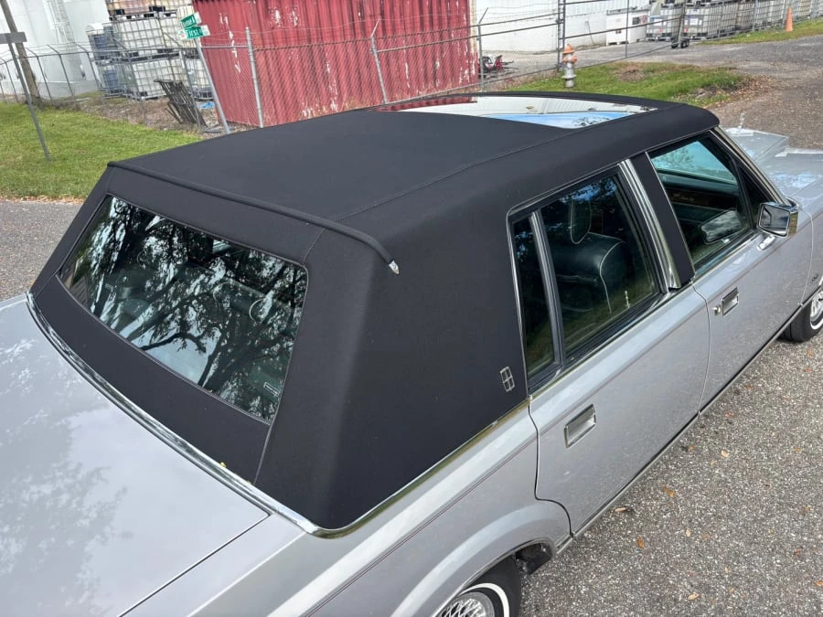 1989 Lincoln Town Car - Image 7 of 25