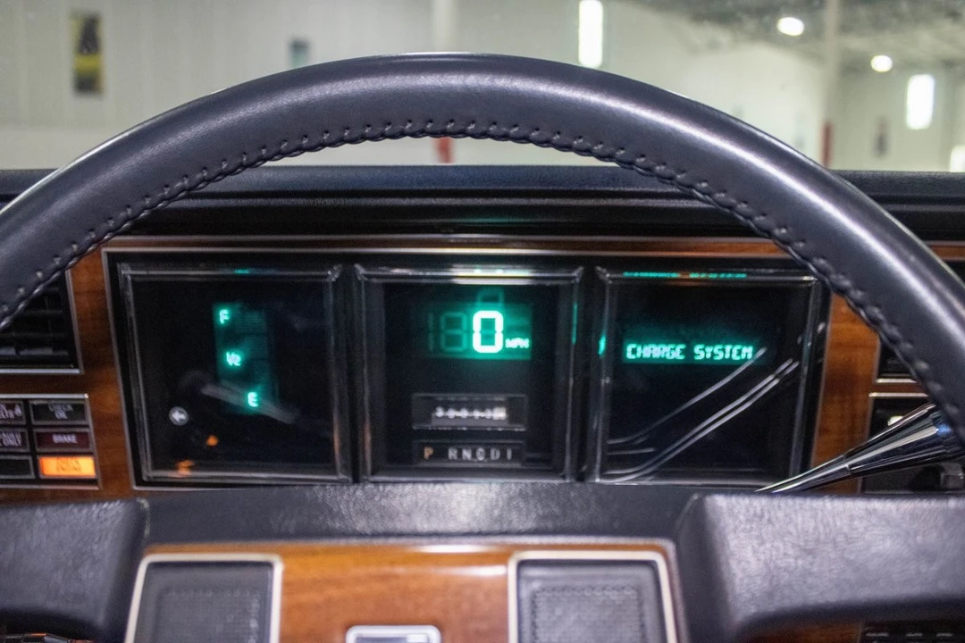 1989 Lincoln Town Car - Image 12 of 12