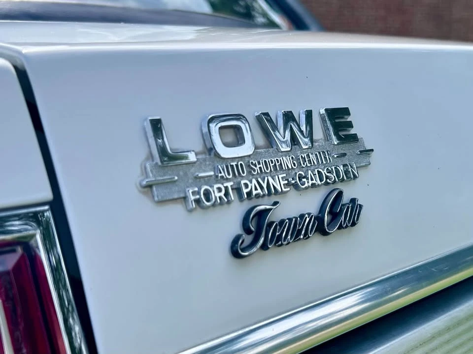 1989 Lincoln Town Car - Image 15 of 21