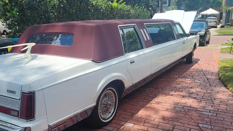 1989 Lincoln Town Car - Image 6 of 28
