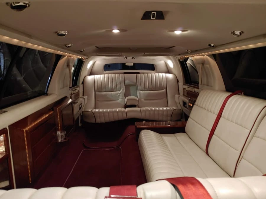 1989 Lincoln Town Car - Image 22 of 28